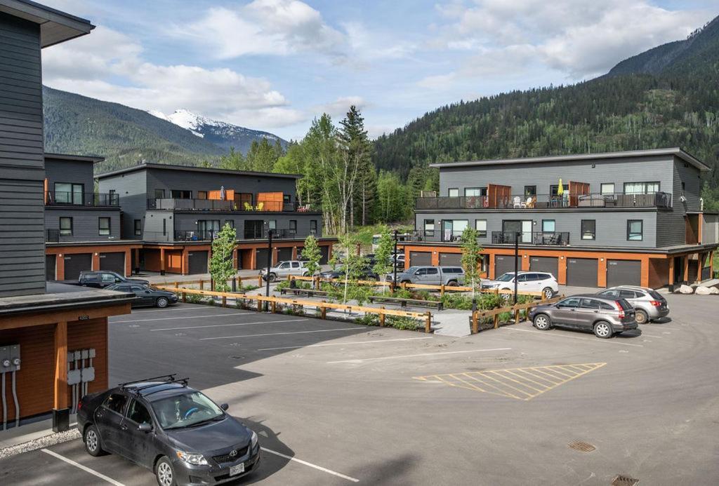 The Mac Shack By Revelstoke Vacations Leilighet Eksteriør bilde